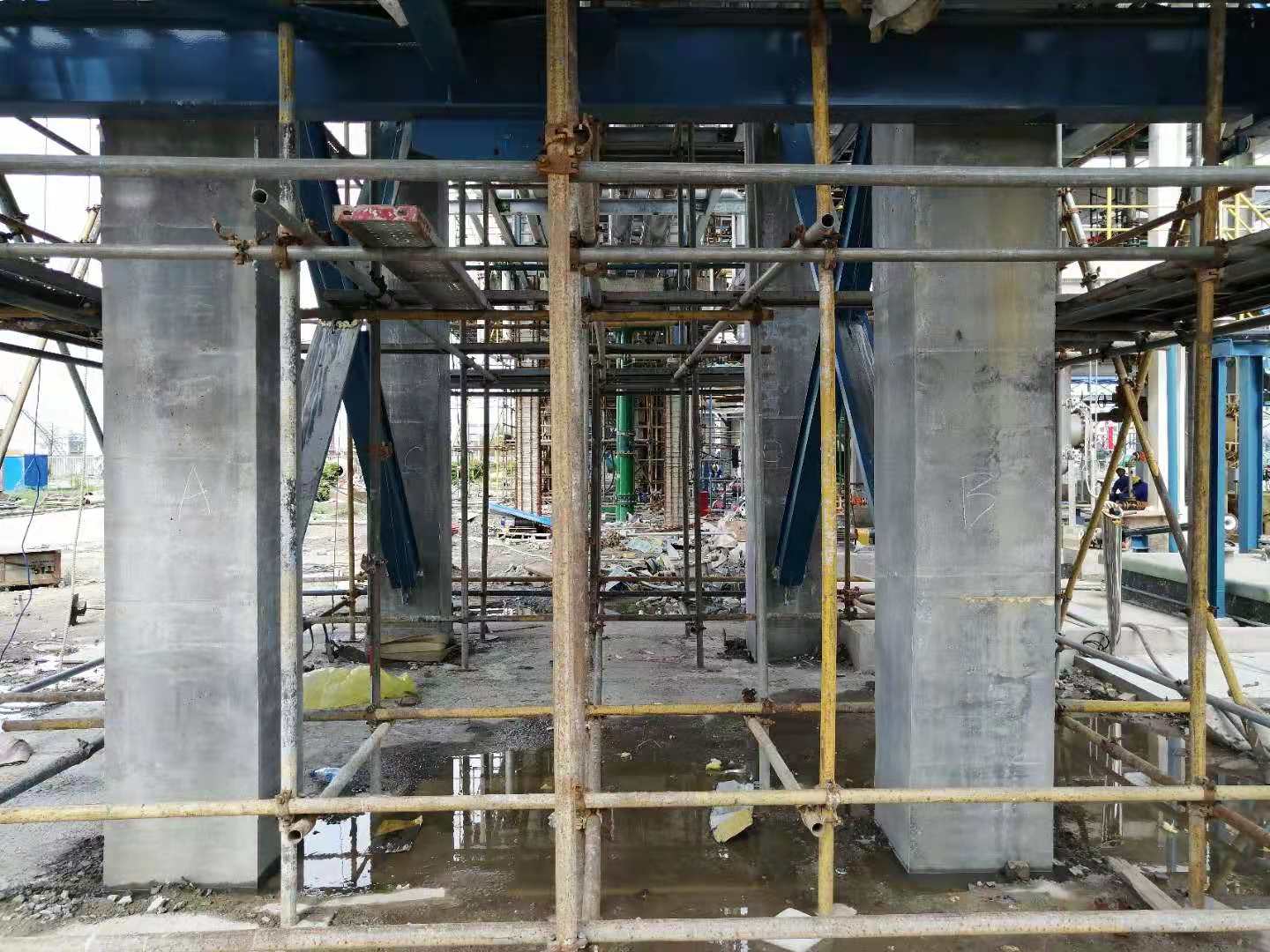 豪利777聚合物建补砂浆共同比是否按工程现实情况来定？