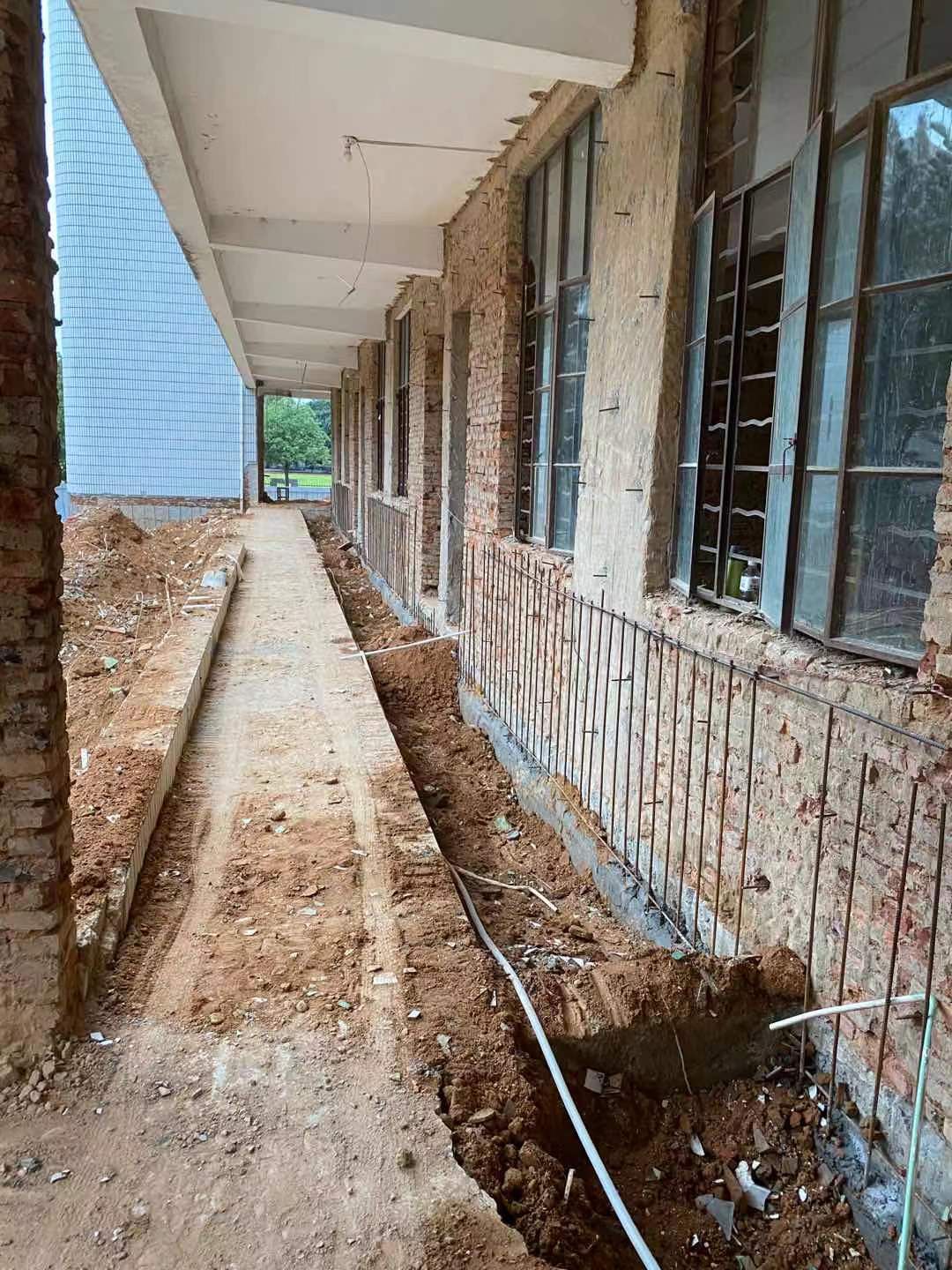 水泥路面起皮怎么办？能够一次性治理到位吗？